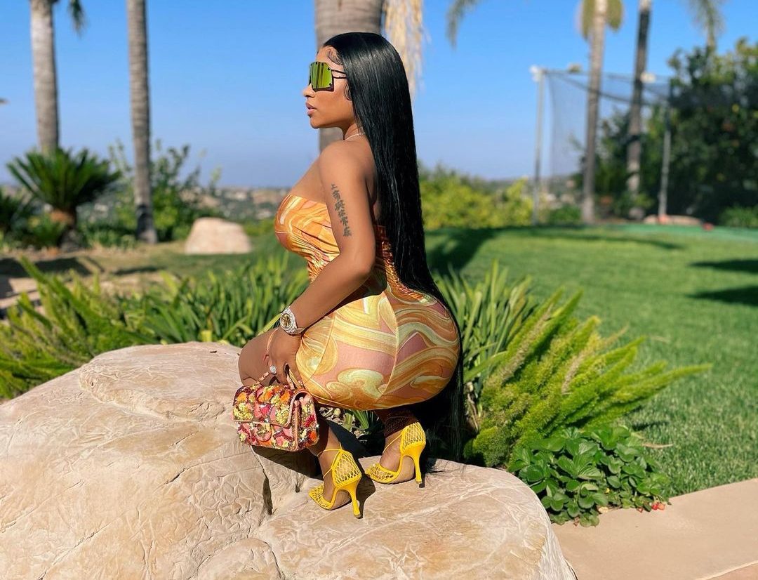 Nicki Minaj causes 4,900% spike in pink Crocs sales 7 Nicki Minaj causes 4,900% spike in pink Crocs sales