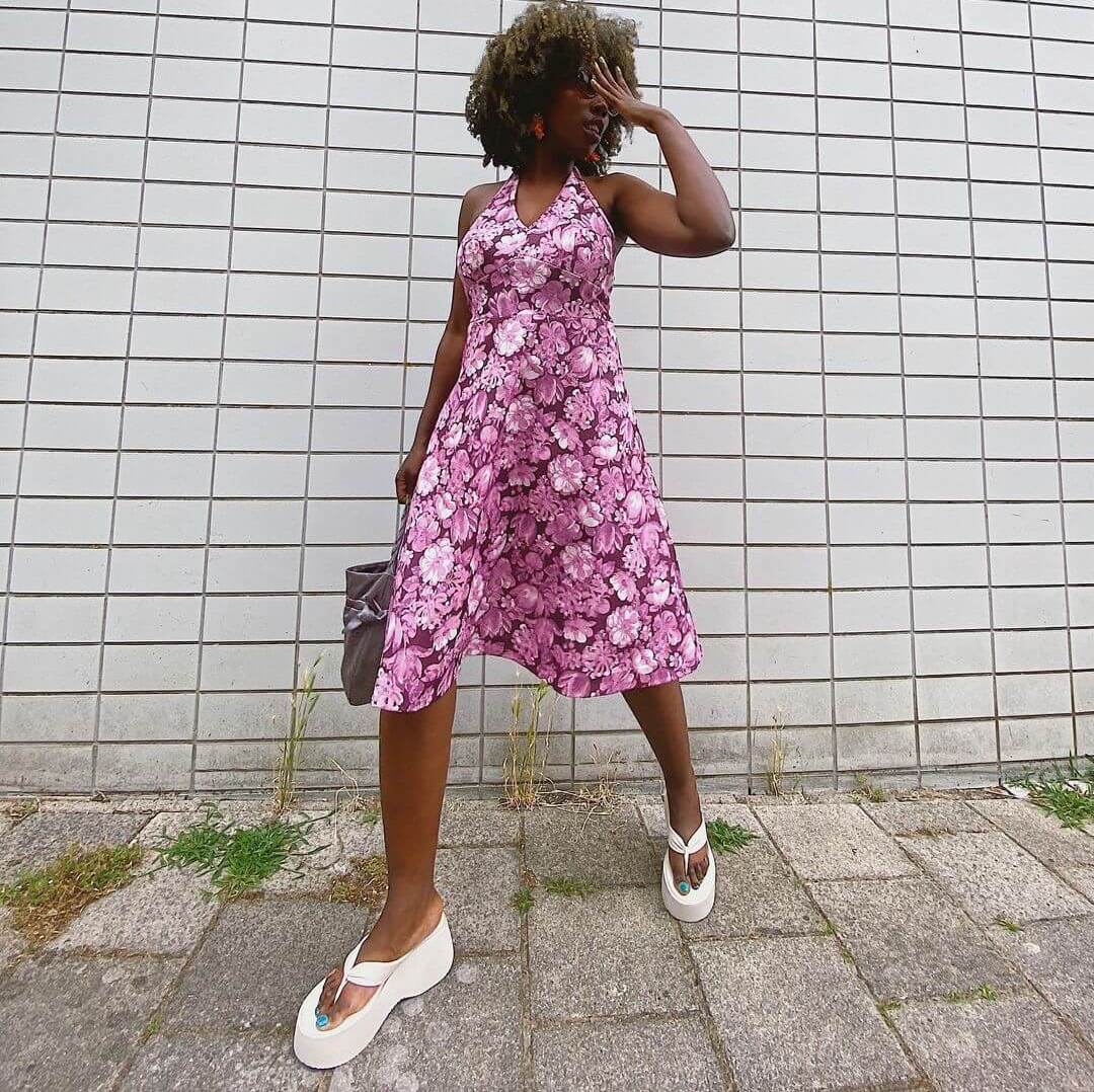Searches For This 70s-Inspired Dress Are Soaring 5 Searches For This 70s-Inspired Dress Are Soaring