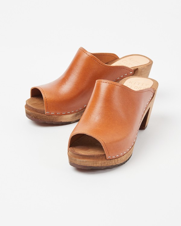 Oliver Bonas Kitty Clogs Studio Mid Klassisk Sol Brown Leather Sandals