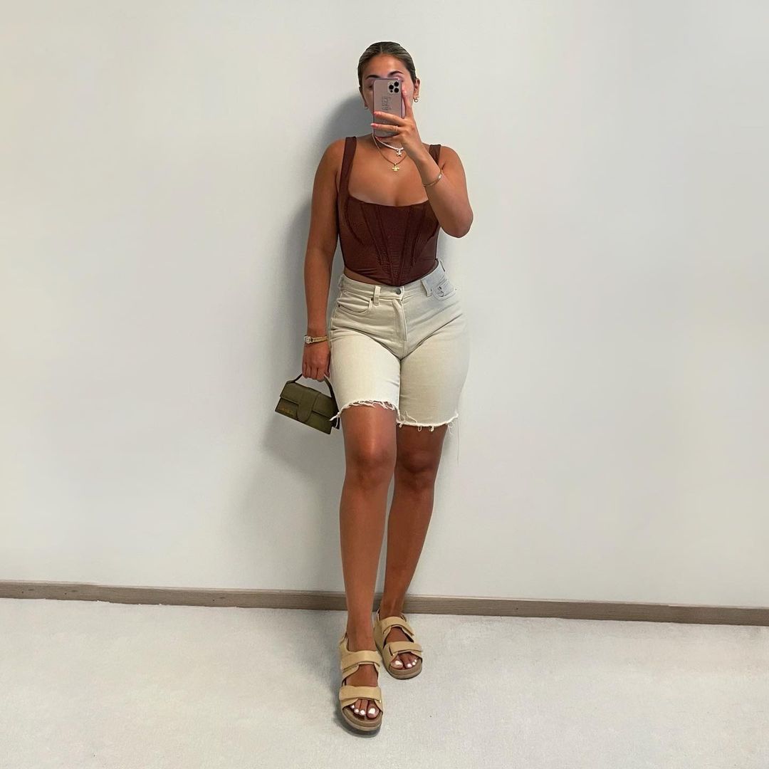 The Denim Shorts to Add to Your Capsule Wardrobe 6 The Denim Shorts to Add to Your Capsule Wardrobe