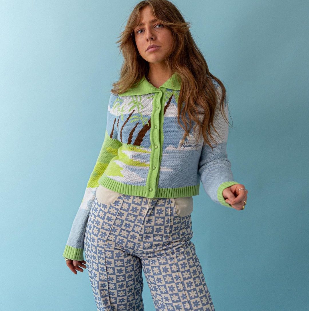 The Bright and Beautiful Jeans You Need in Your Wardrobe 7 The Bright and Beautiful Jeans You Need in Your Wardrobe