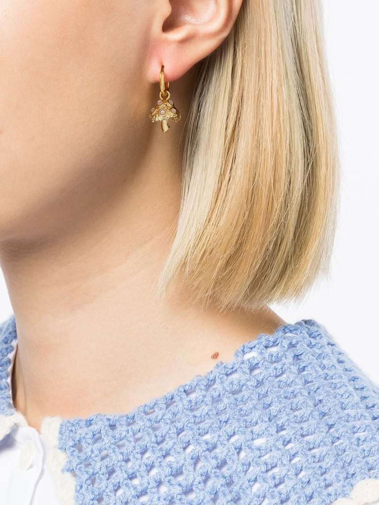 Eshvi
single mushroom hoop earring