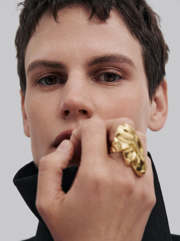 GOLD-PLATED TEXTURED RING - STUDIO Massimo Dutti