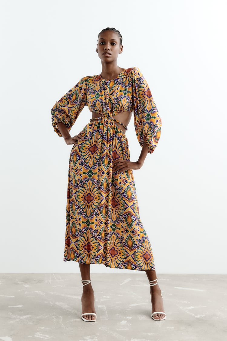 PRINTED DRESS WITH CUT-OUT DETAIL
59.99 GBP Zara
