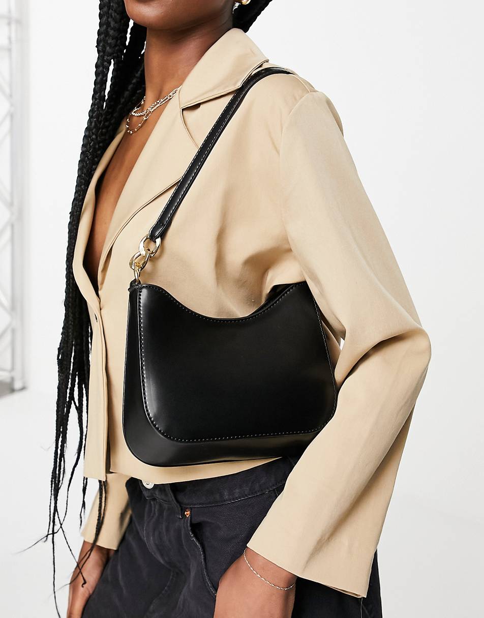 2K
ASOS DESIGN curved shoulder bag with chain link strap in black