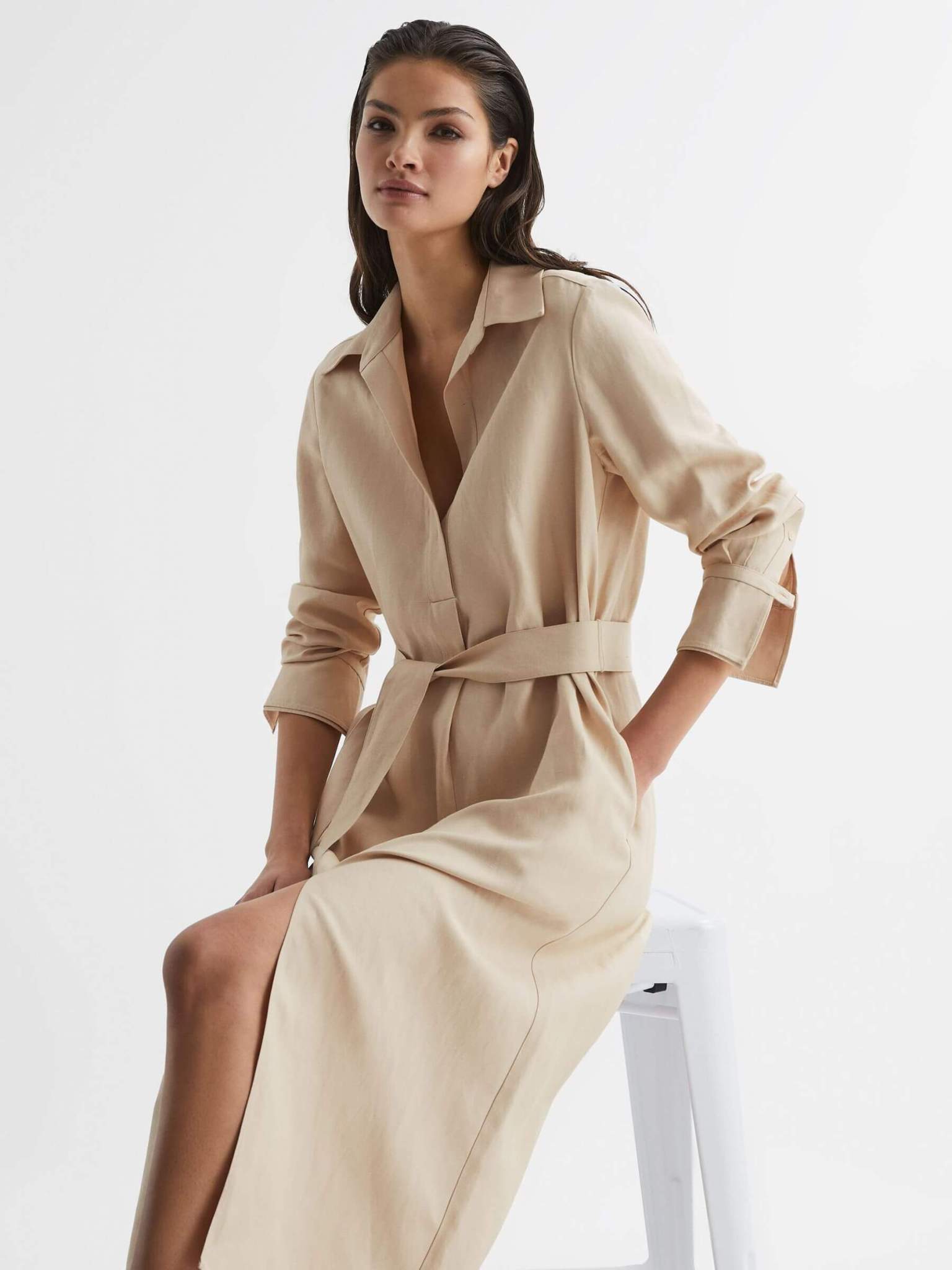 Phoenix, Linen blend midi dress, £298 – Buy now reiss