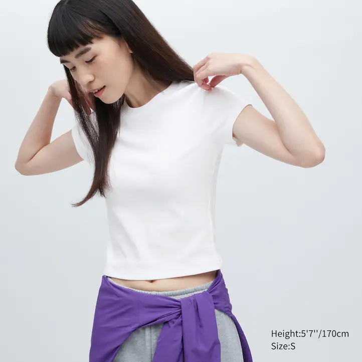 Cropped Fit Short Sleeved T-Shirt from  Uniqlo 