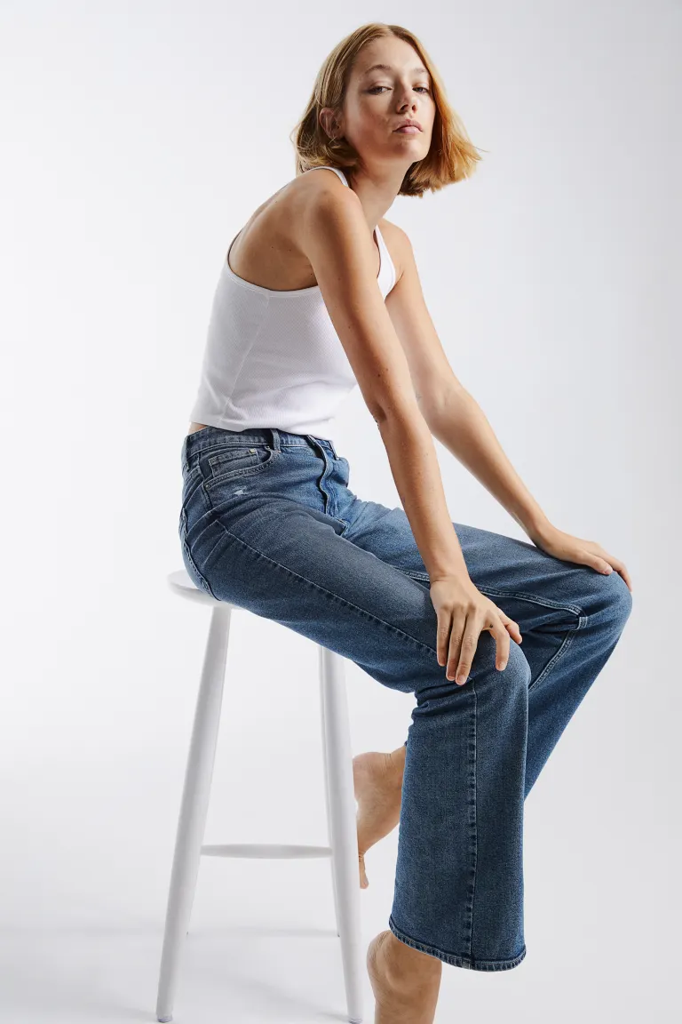 Best Bootcut Jeans for Women 2024 - 15 Pairs That Deserve a Spot in Your Closet 5 Best Bootcut Jeans for Women 2024 – 15 Pairs That Deserve a Spot in Your Closet